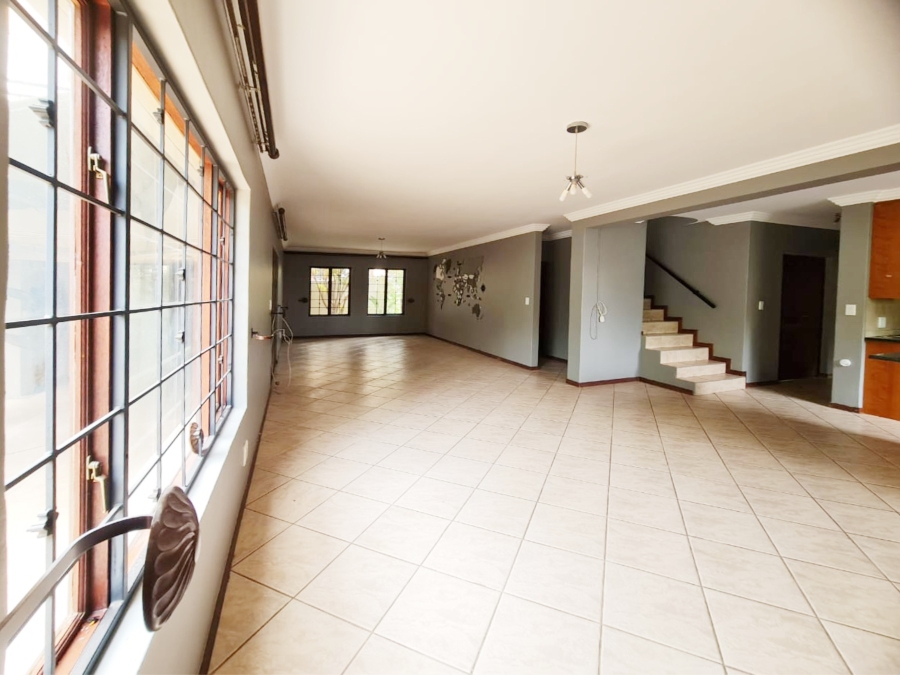 To Let 3 Bedroom Property for Rent in Melodie North West